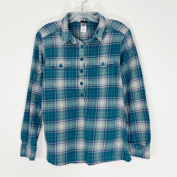 Patagonia Tops - Patagonia W’s Roustabout Shirt Wintergarden Ozonic Green Size 6 Pullover